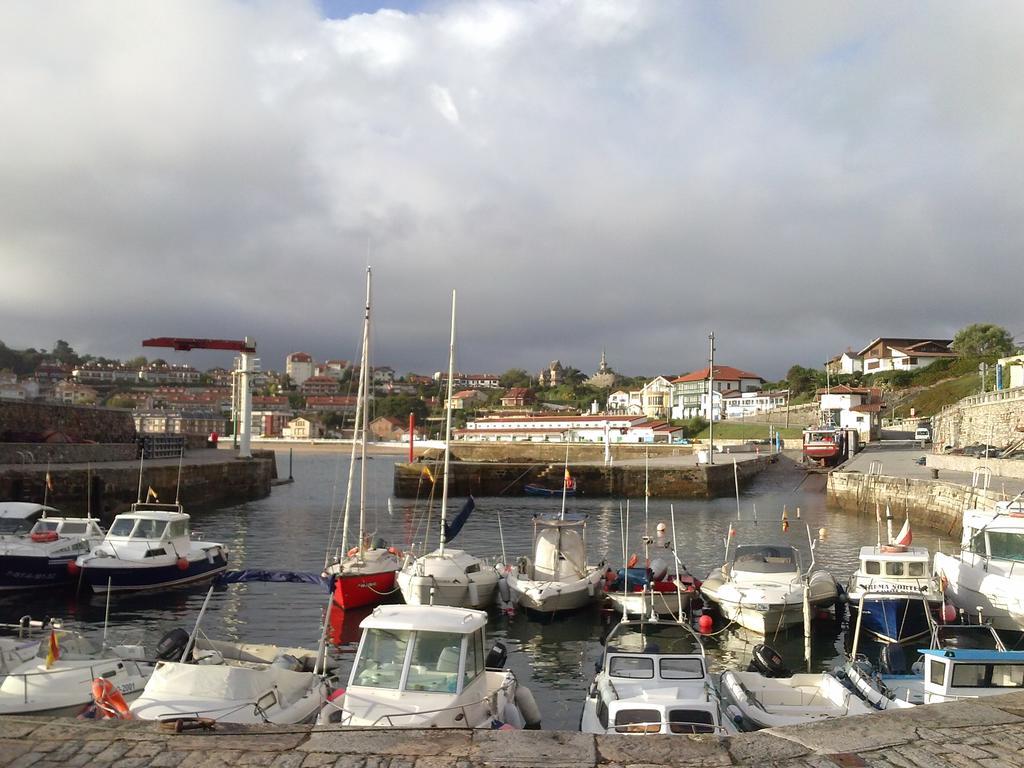 Pension Vega De Pas Comillas Buitenkant foto