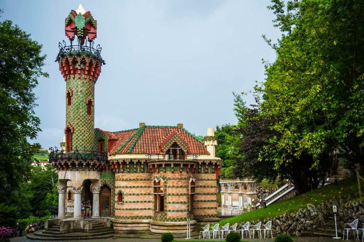 Pension Vega De Pas Comillas Buitenkant foto